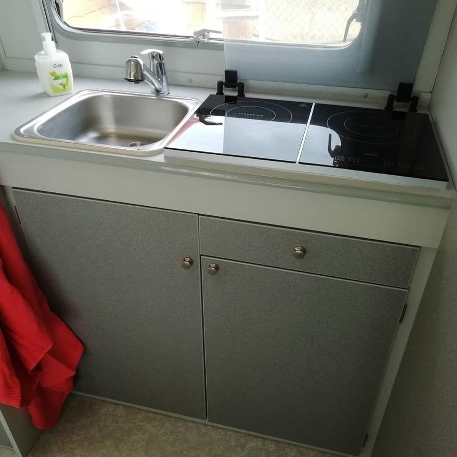 Nova Alofa Caravan Мончик Екстериор снимка